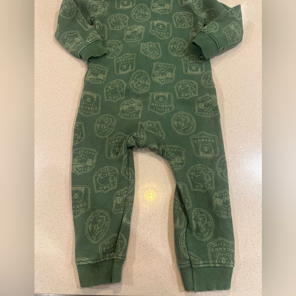 Carter's Boy 24 Month Hooded One Piece Outfit Jumpsuit Green Wilderness Camping - Picture 4 of 7